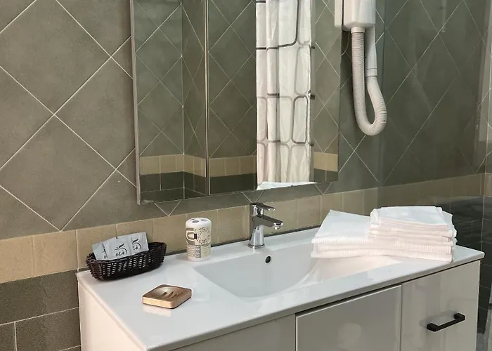 La Dea Dell'abbondanza * Agropoli